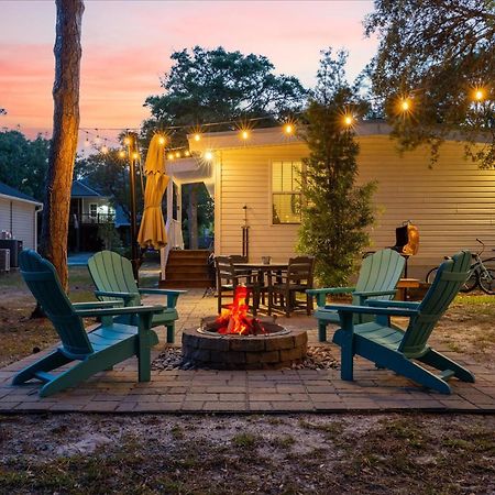 Modern Oak Island Escape 1 Mile To Long Beach! エクステリア 写真