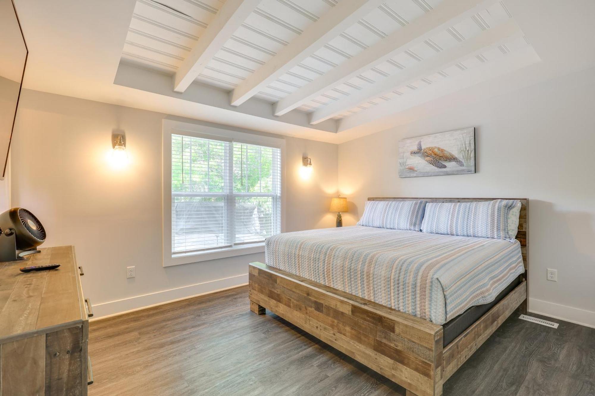 Modern Oak Island Escape 1 Mile To Long Beach! エクステリア 写真