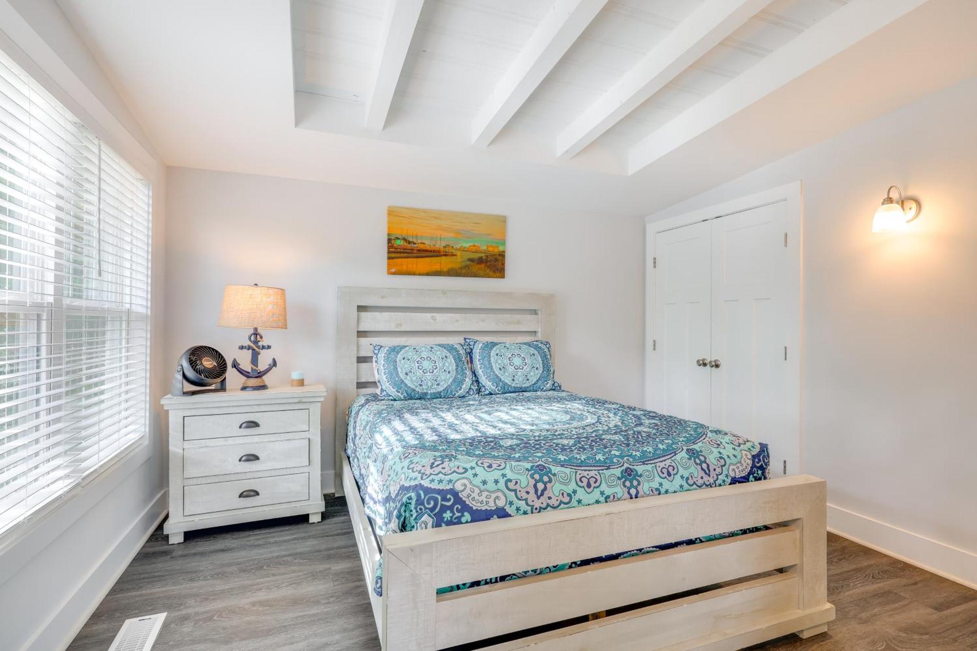 Modern Oak Island Escape 1 Mile To Long Beach! エクステリア 写真