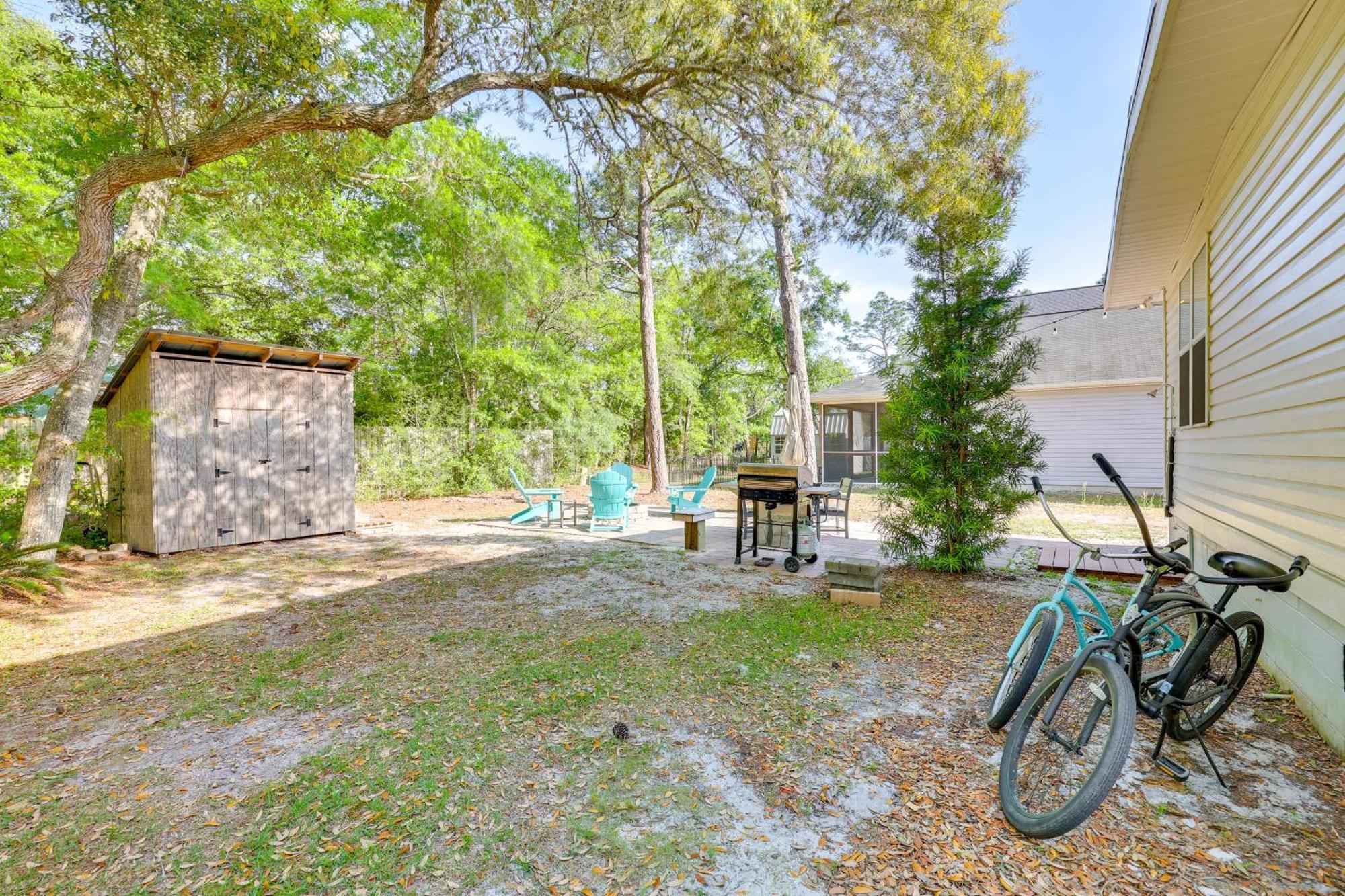 Modern Oak Island Escape 1 Mile To Long Beach! エクステリア 写真