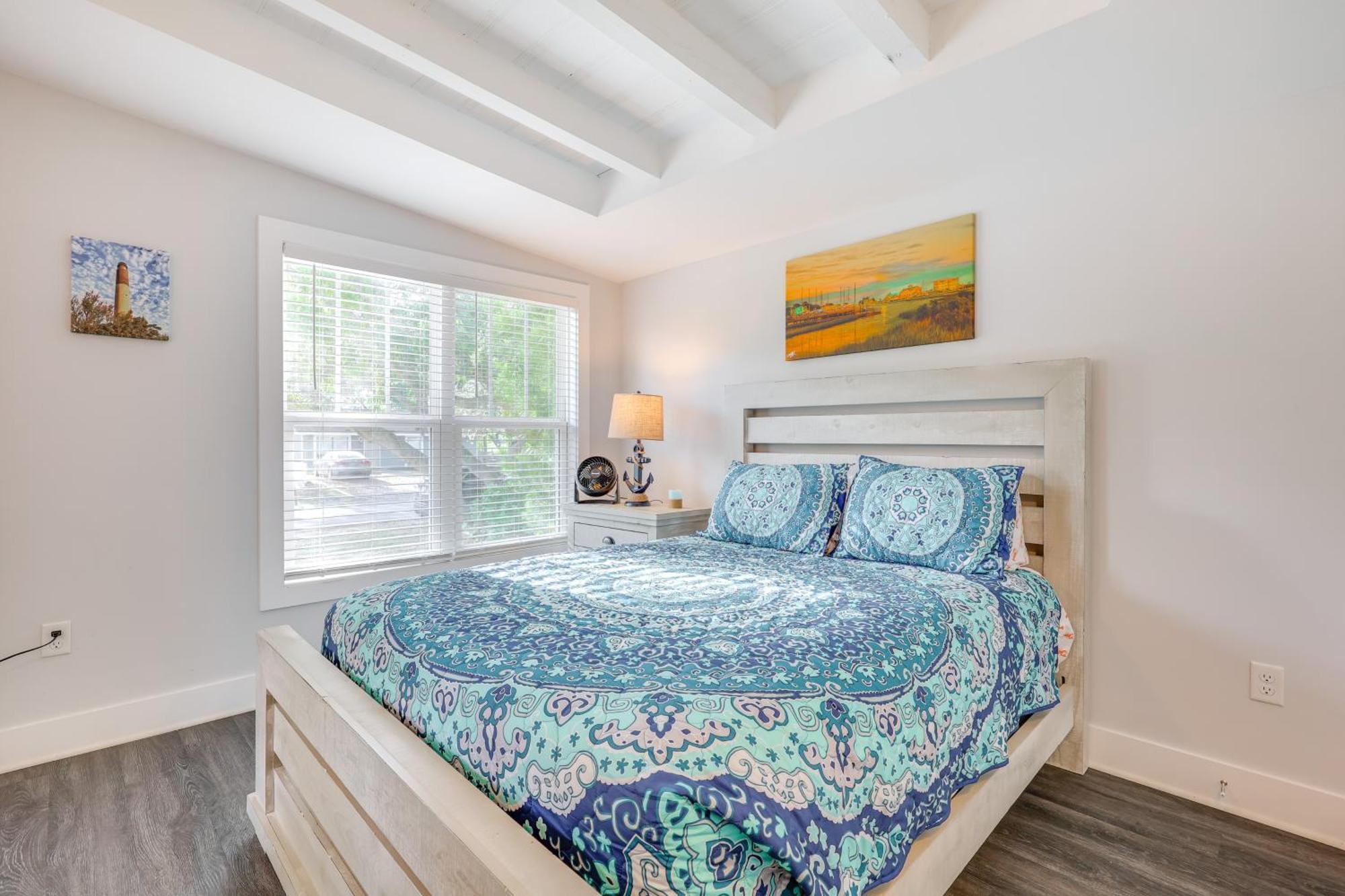 Modern Oak Island Escape 1 Mile To Long Beach! エクステリア 写真