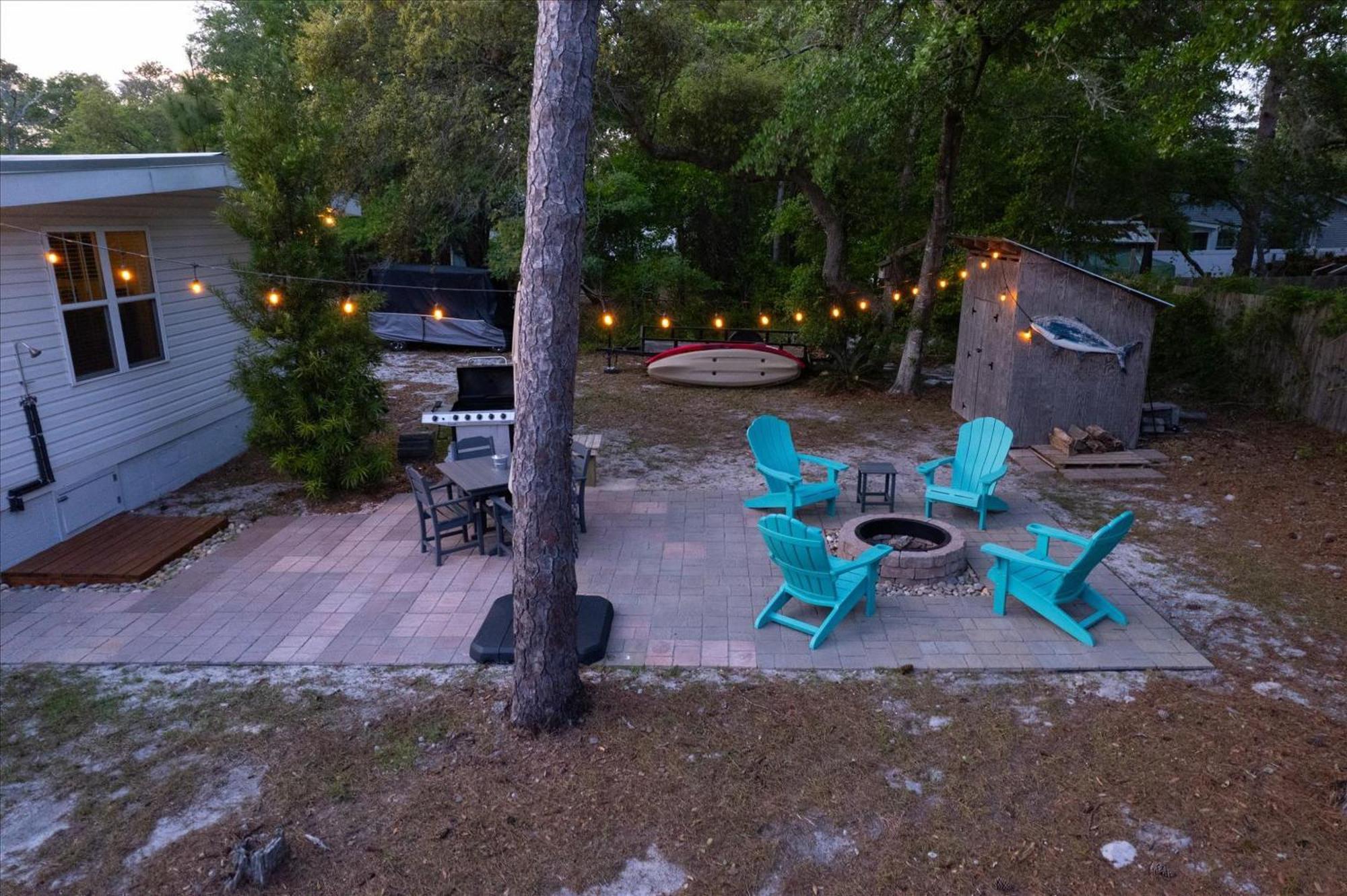 Modern Oak Island Escape 1 Mile To Long Beach! エクステリア 写真